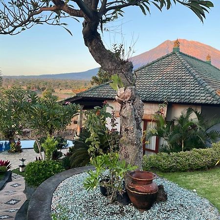 Villa Omah Semar Tulamben Esterno foto