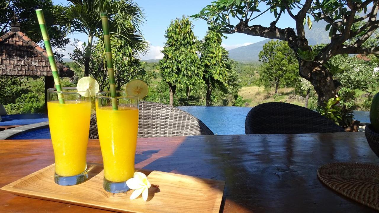 Villa Omah Semar Tulamben Esterno foto