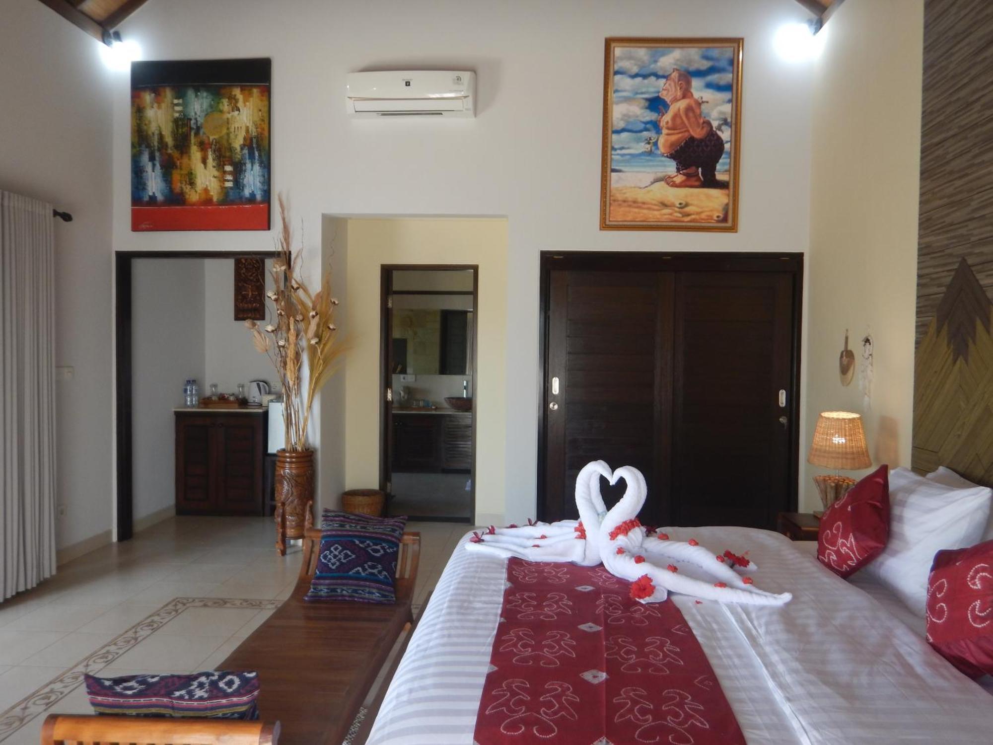 Villa Omah Semar Tulamben Esterno foto